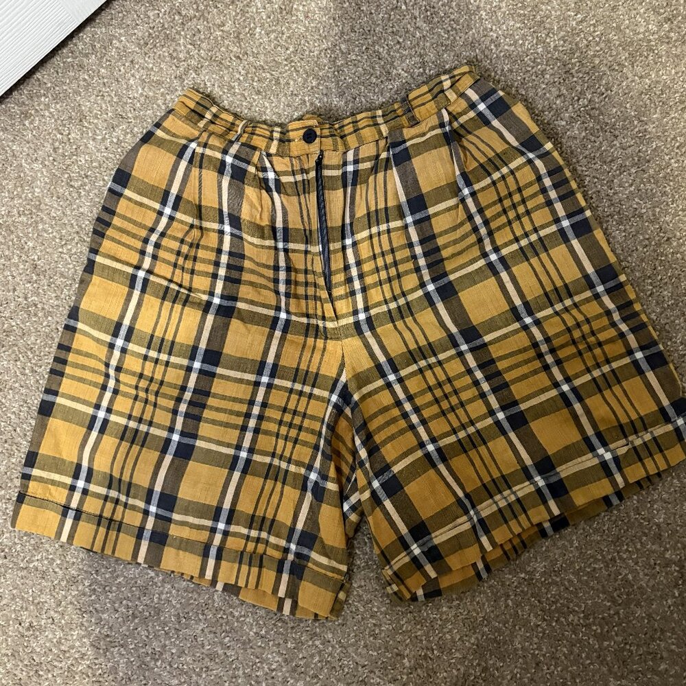 Vintage Adolfo International Shorts